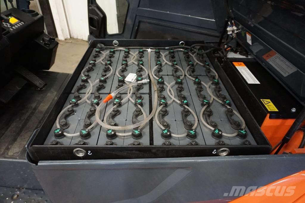 Toyota 8FBMT35 Chariots élévateurs électriques