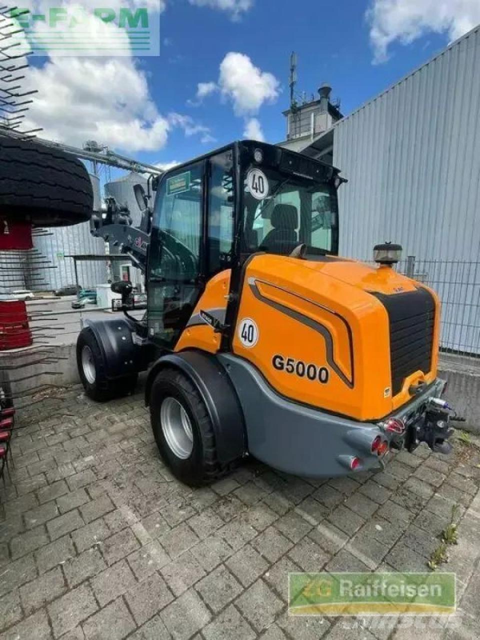 GiANT g5000 Mini pelle < 7t