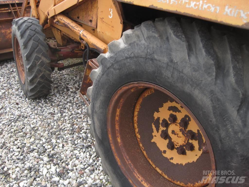 CASE 580 G T Tractopelle