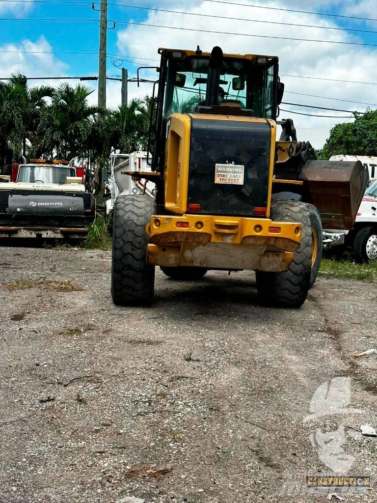 CAT 930 H Chargeuse sur pneus