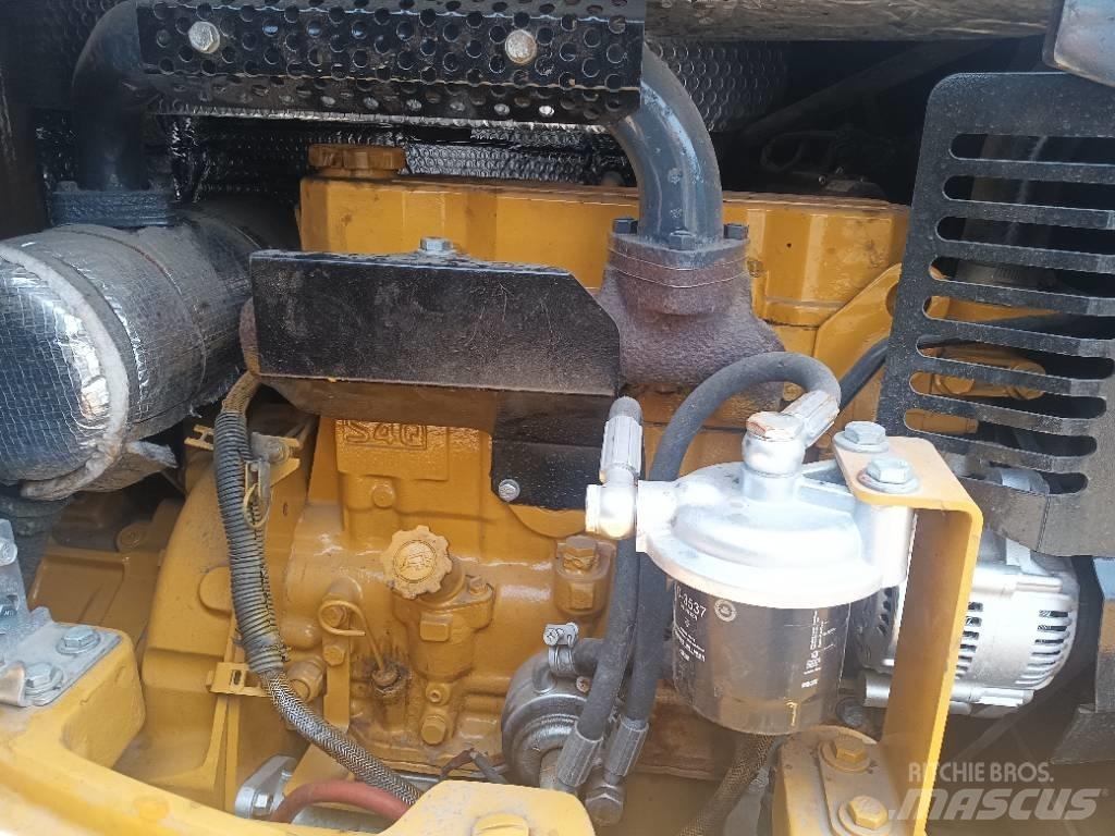 CAT 304 C Pelle sur chenilles