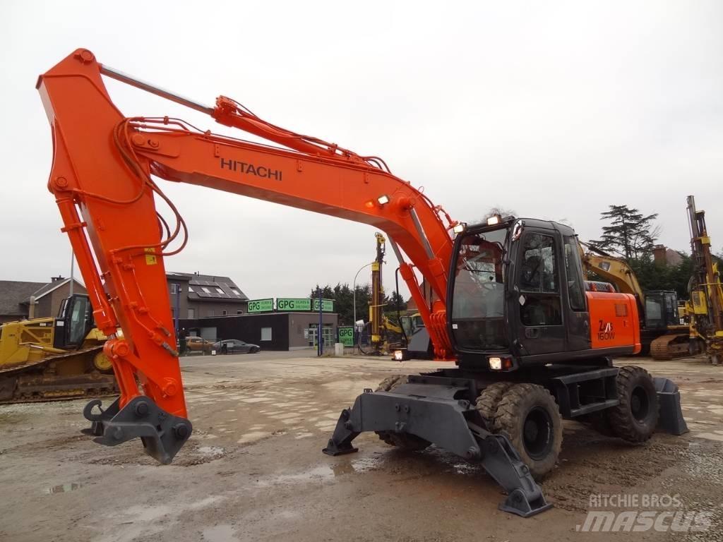 Hitachi EX 160 WD Pelle sur pneus