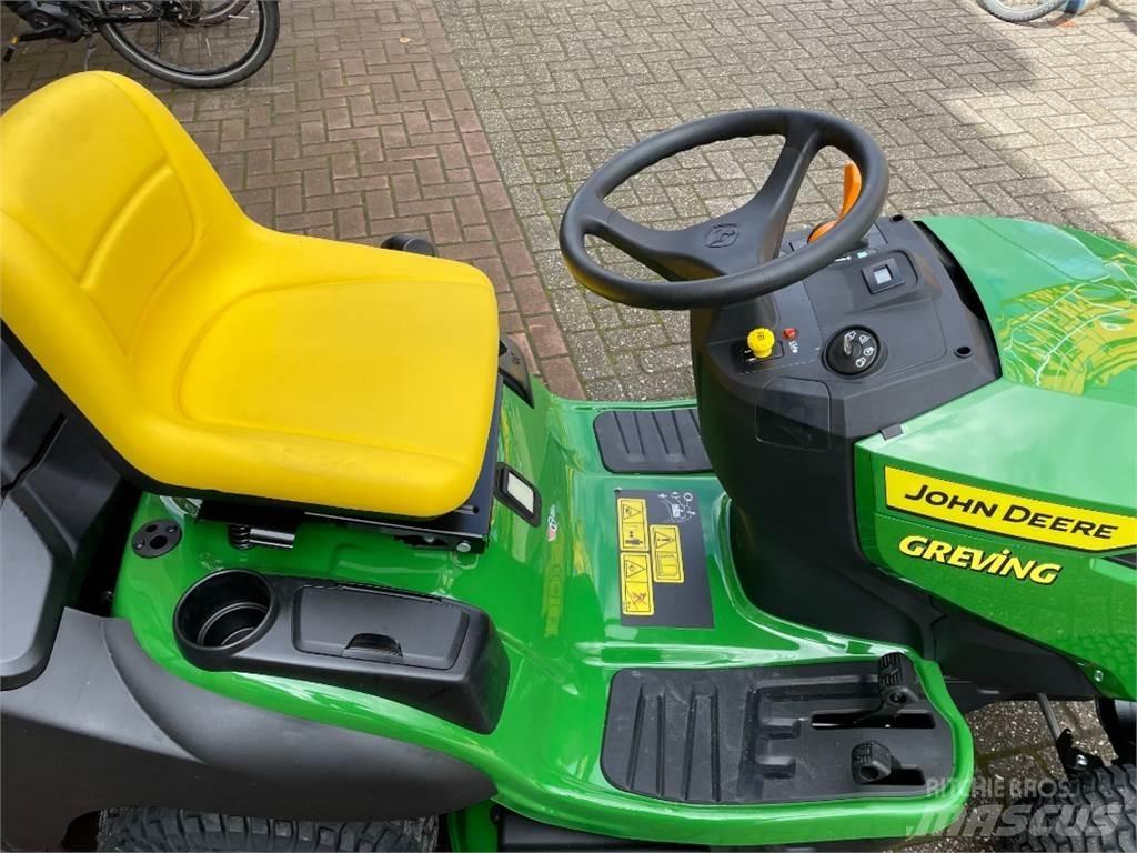 John Deere X167R Faucheuse