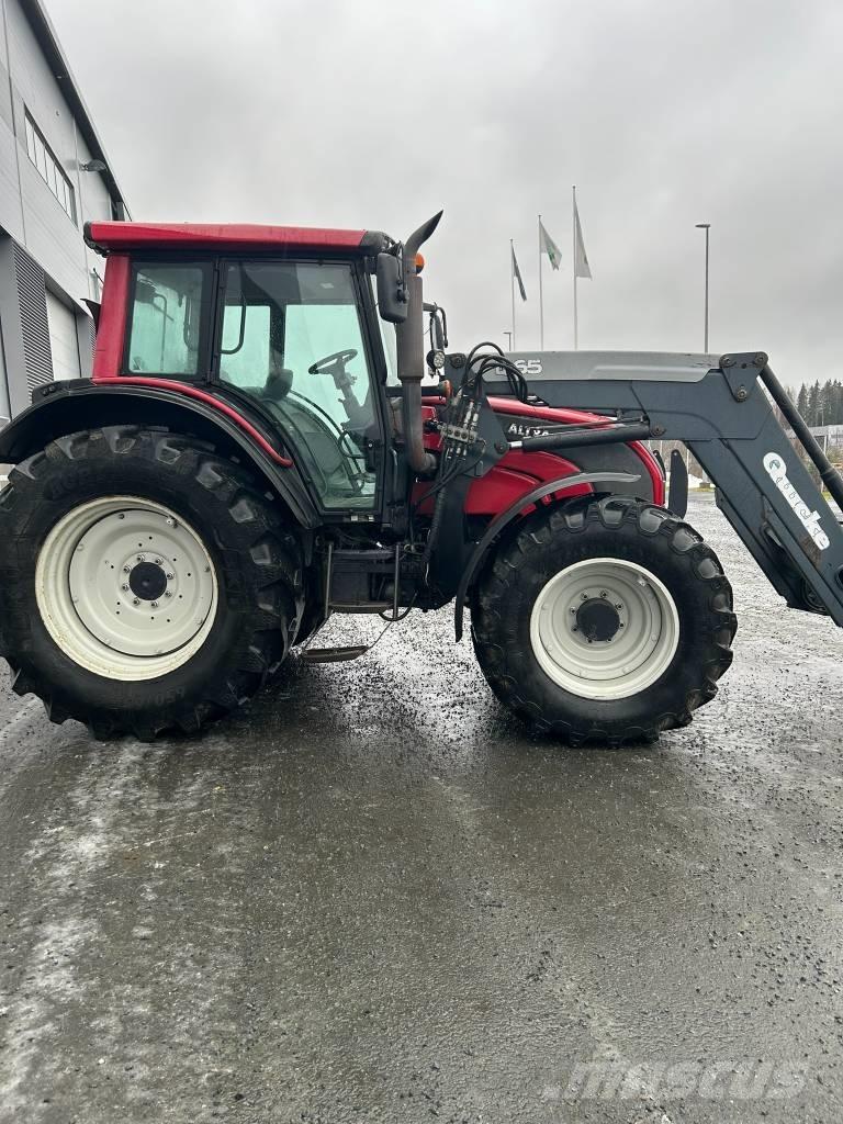 Valtra N141 Advance Tracteur