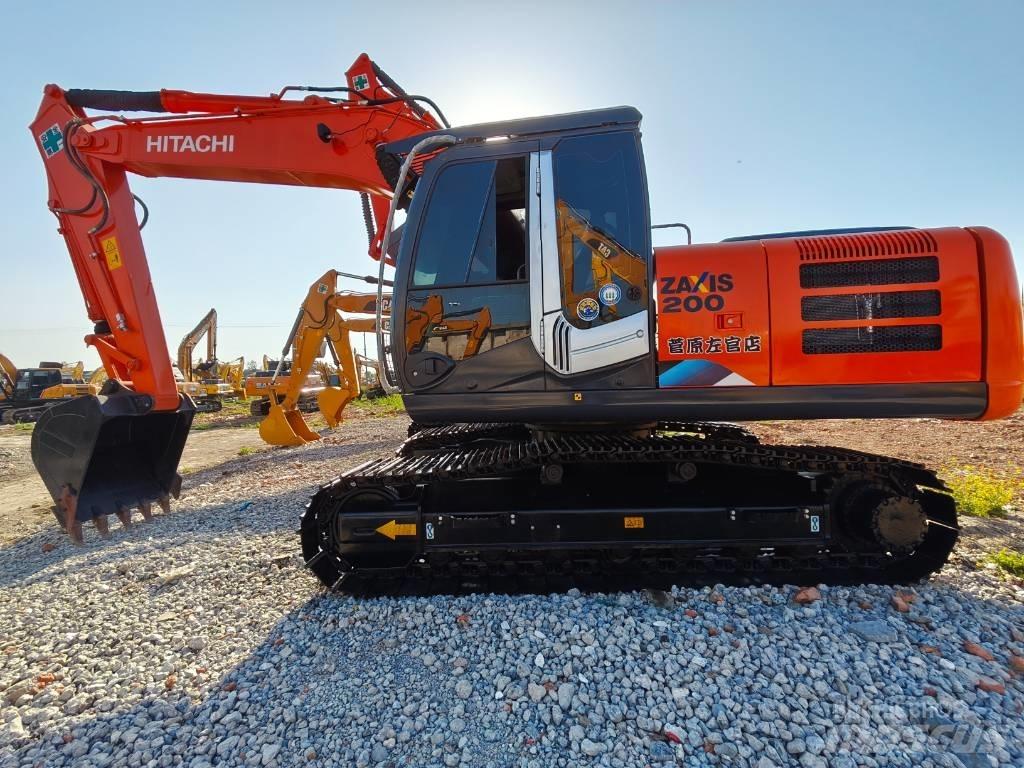 Hitachi ZX 200 Pelle sur chenilles