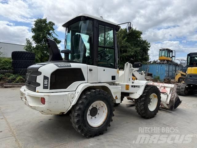 Volvo L 30 G Chargeuse sur pneus