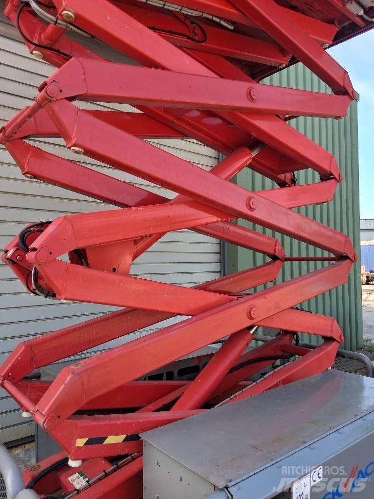 SkyJack SJ 6832 RT Nacelle ciseaux