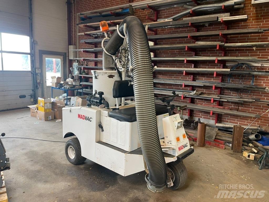 MAD VAC 101D Station de triage