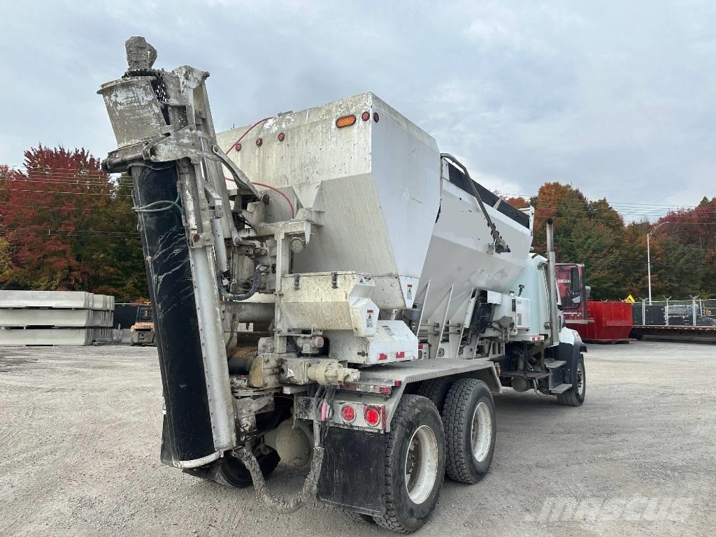 Freightliner 108 SD Autre camion