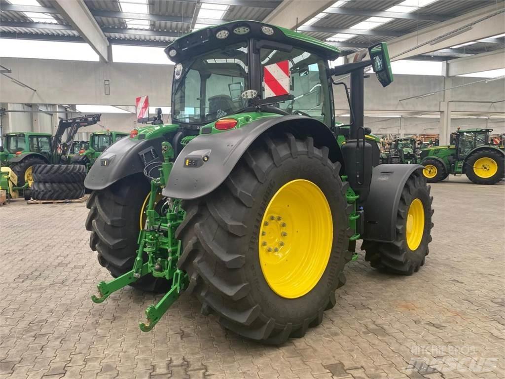 John Deere 6R 215 Tracteur