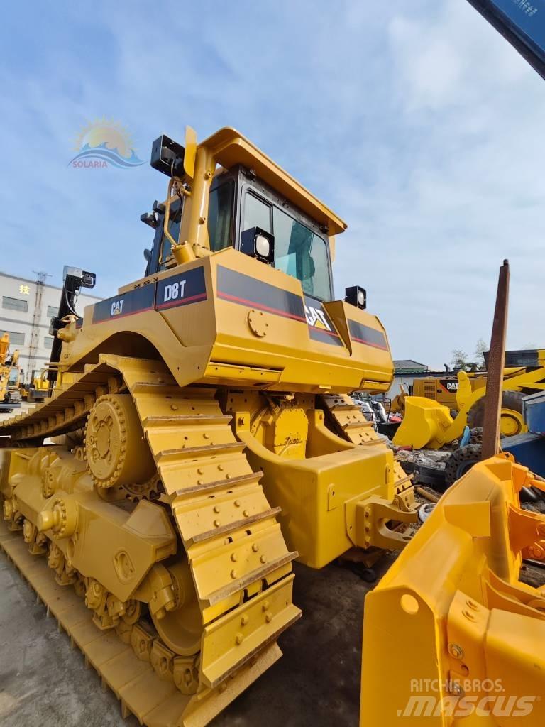 CAT D 8 T Bouteurs sur chenilles