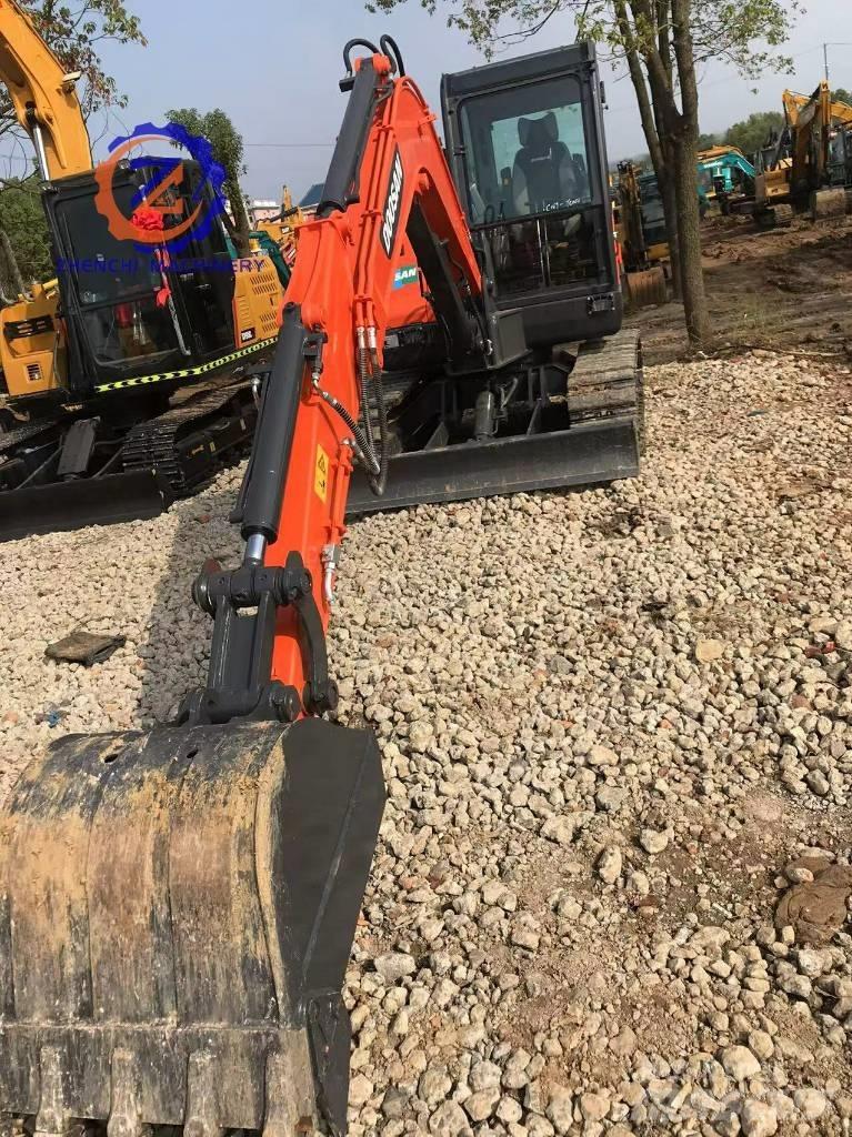 Doosan DX 60 Mini pelle < 7t