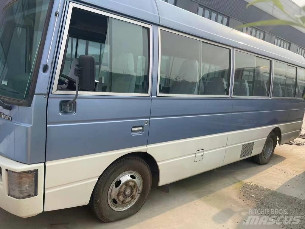 Nissan Civilian Autobus interurbain