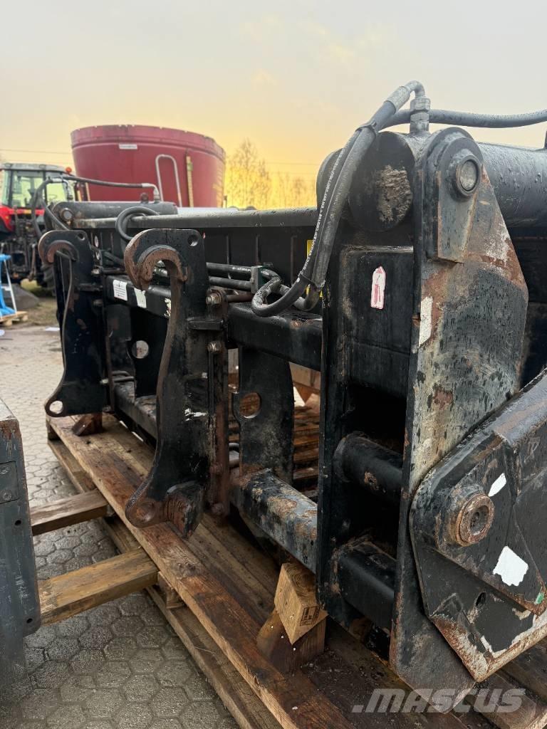 Ålö Silocut 250 Autres matériels d'élevage