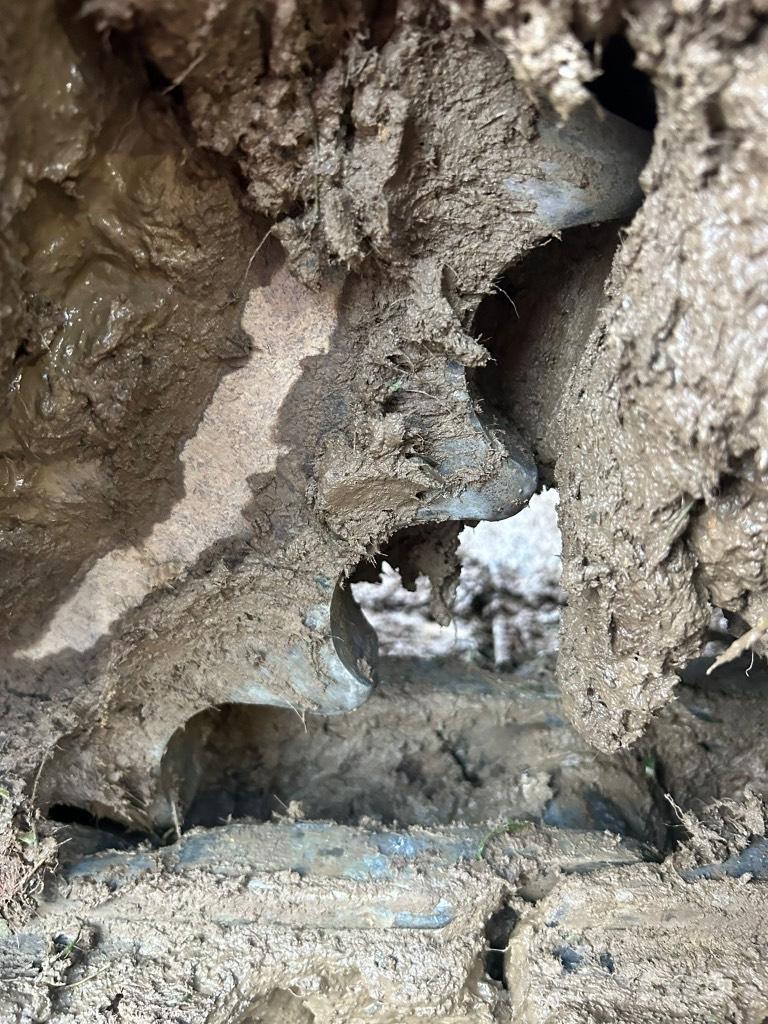 Kobelco SK135 SR-1E Pelle sur chenilles