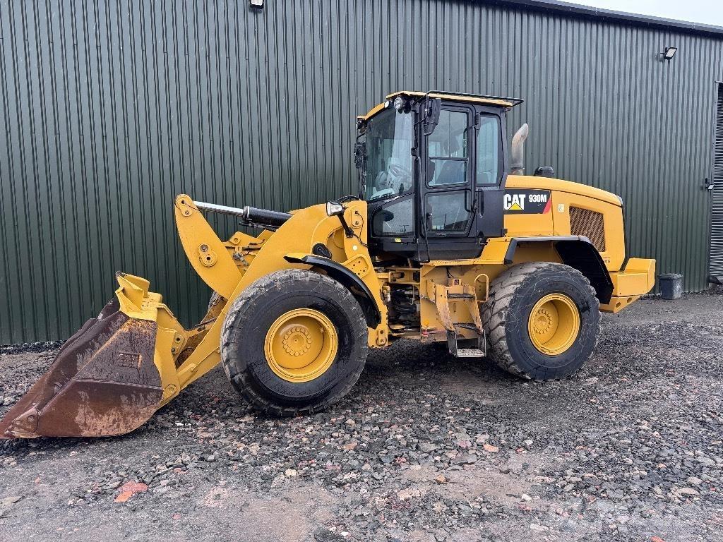 CAT 930 M Chargeuse sur pneus