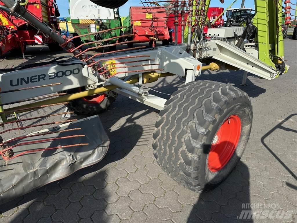 CLAAS Liner 3000 Faucheuse andaineuse automotrice
