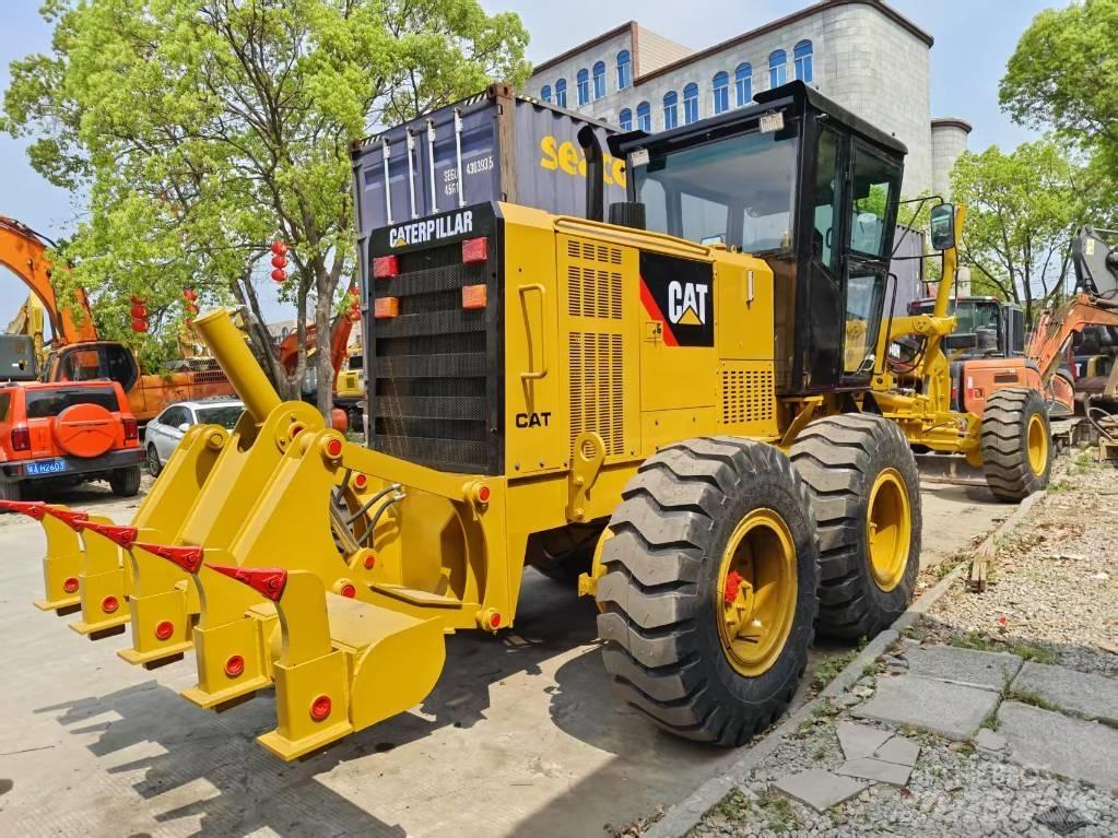 CAT 120 H Niveleuse