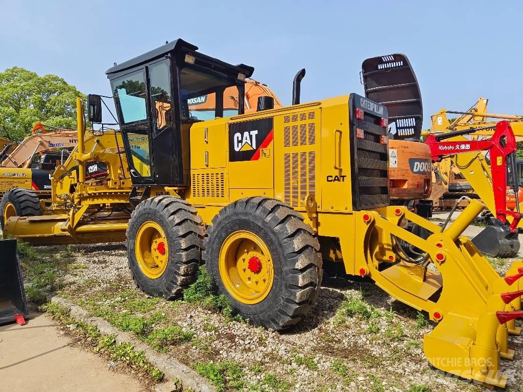 CAT 120 H Niveleuse