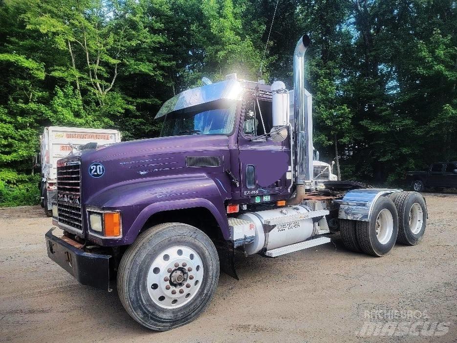 Mack CH 613 Tracteur routier