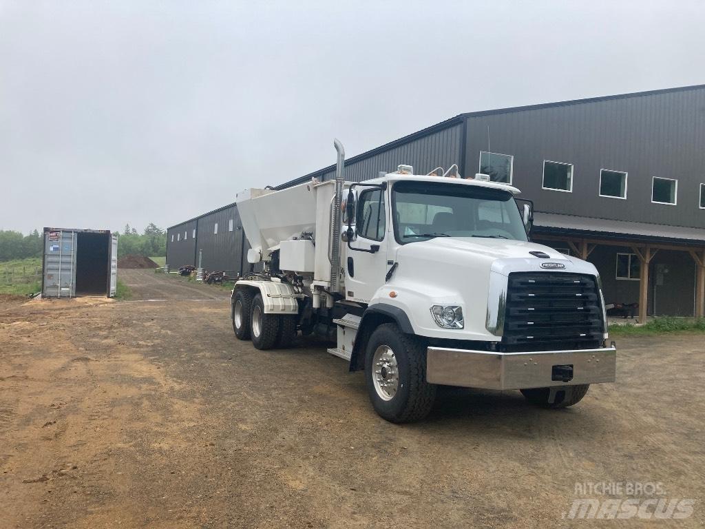 Freightliner SD 114 Camion malaxeur