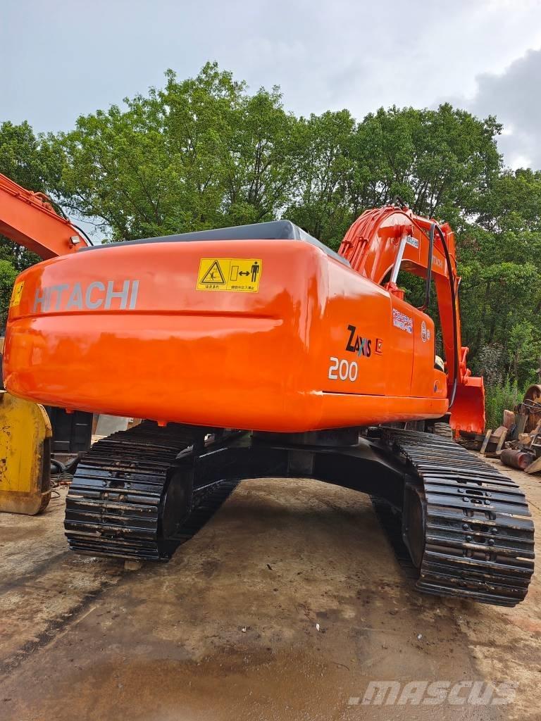 Hitachi EX 200-5 Pelle sur chenilles
