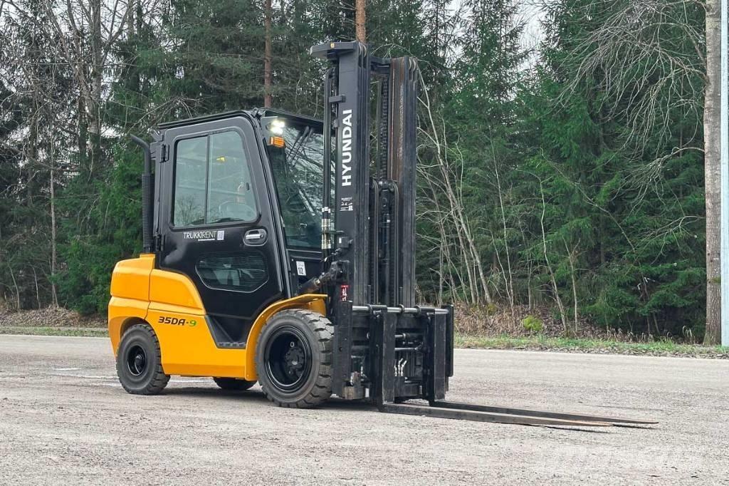 Hyundai 35 DA-9 Chariots diesel