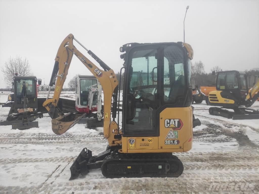 CAT 301.6 Mini pelle < 7t