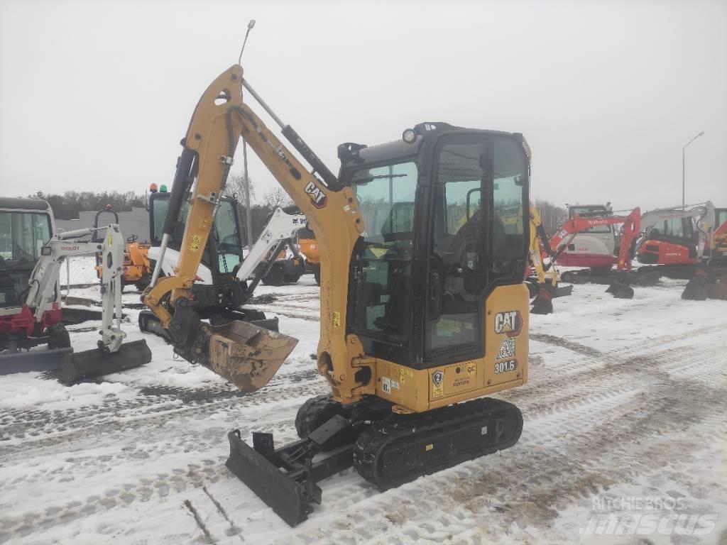 CAT 301.6 Mini pelle < 7t