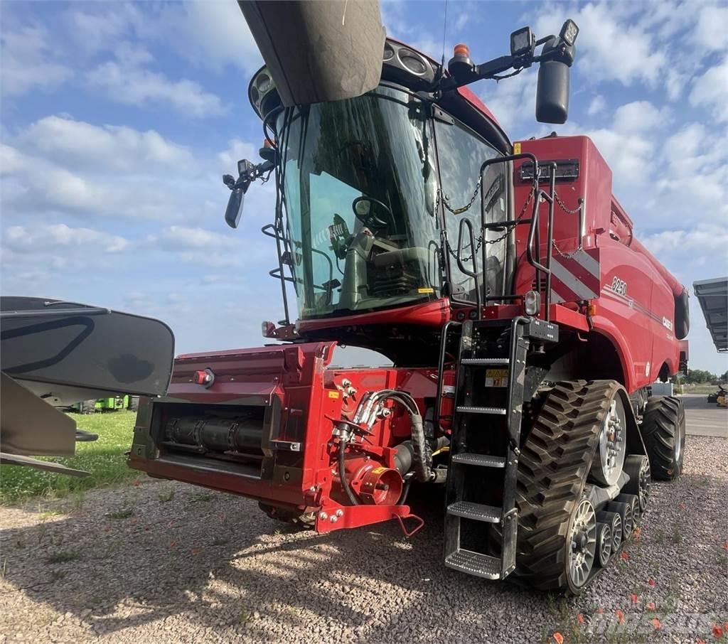 Case IH 8250 ASF Moissonneuse batteuse