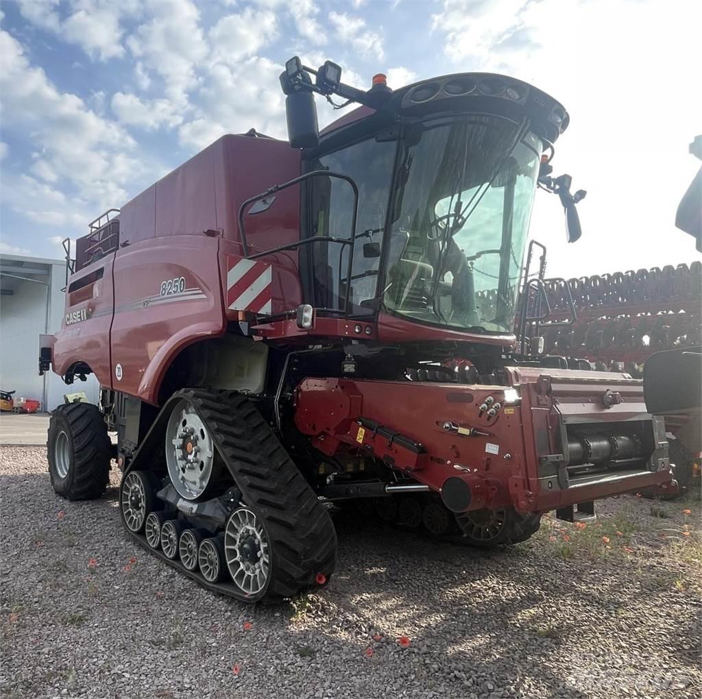 Case IH 8250 ASF Moissonneuse batteuse