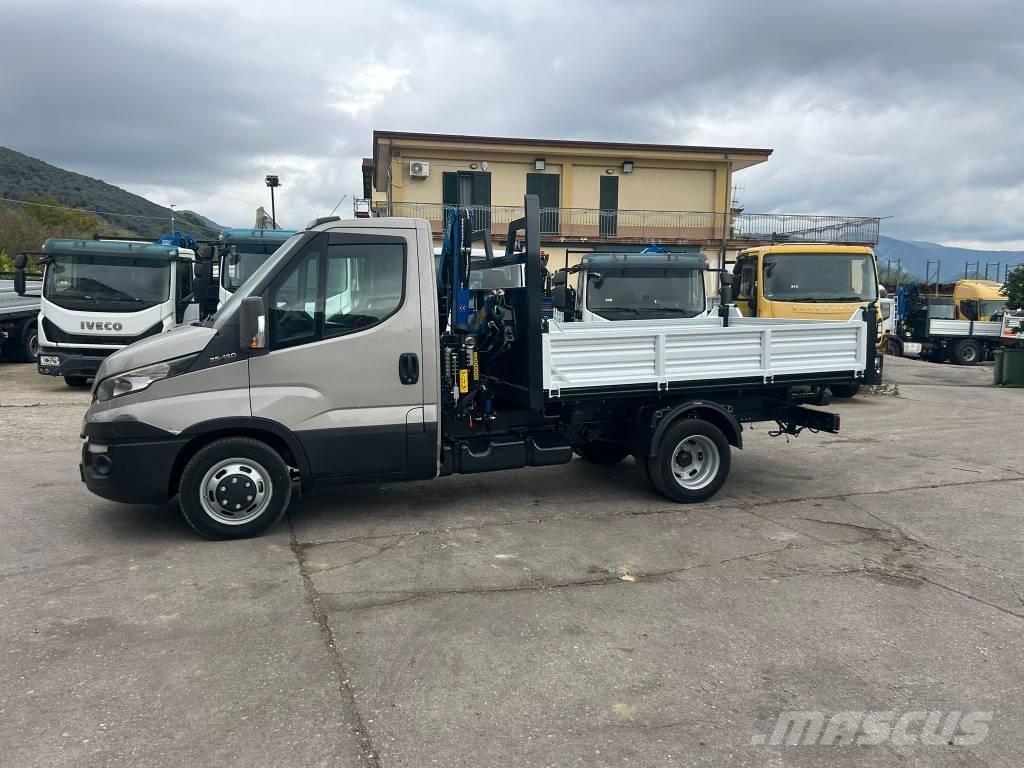 Iveco Daily 35-130 Camion plateau ridelle avec grue
