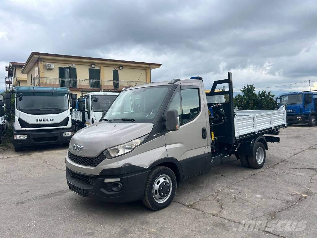 Iveco Daily 35-130 Camion plateau ridelle avec grue