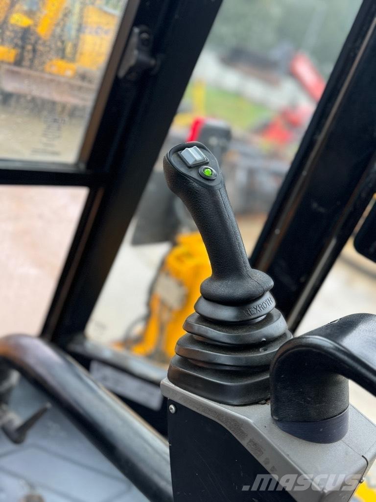 JCB 3 CX / compact Tractopelle