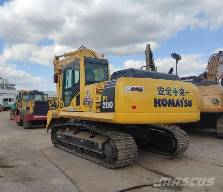 Komatsu PC 200-8 Pelle sur chenilles