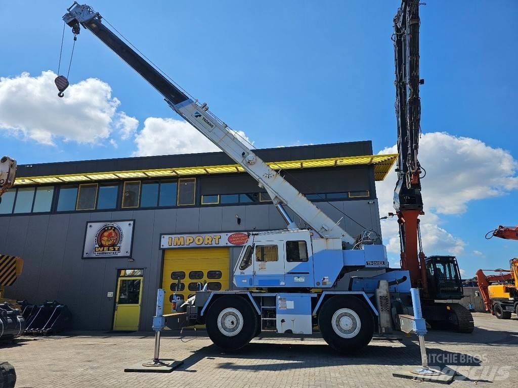 Tadano TR250E Grues tout terrain