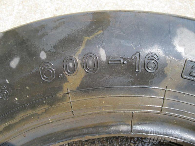 Pirelli 6.00-16 band Pneus, roues et jantes