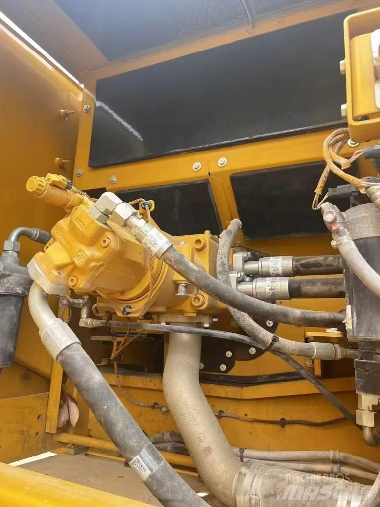 CAT 336GC Pelle sur chenilles