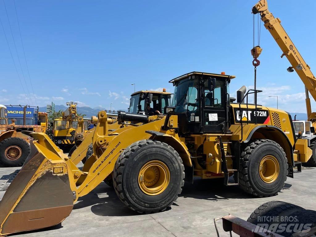 CAT 972M Chargeuse sur pneus