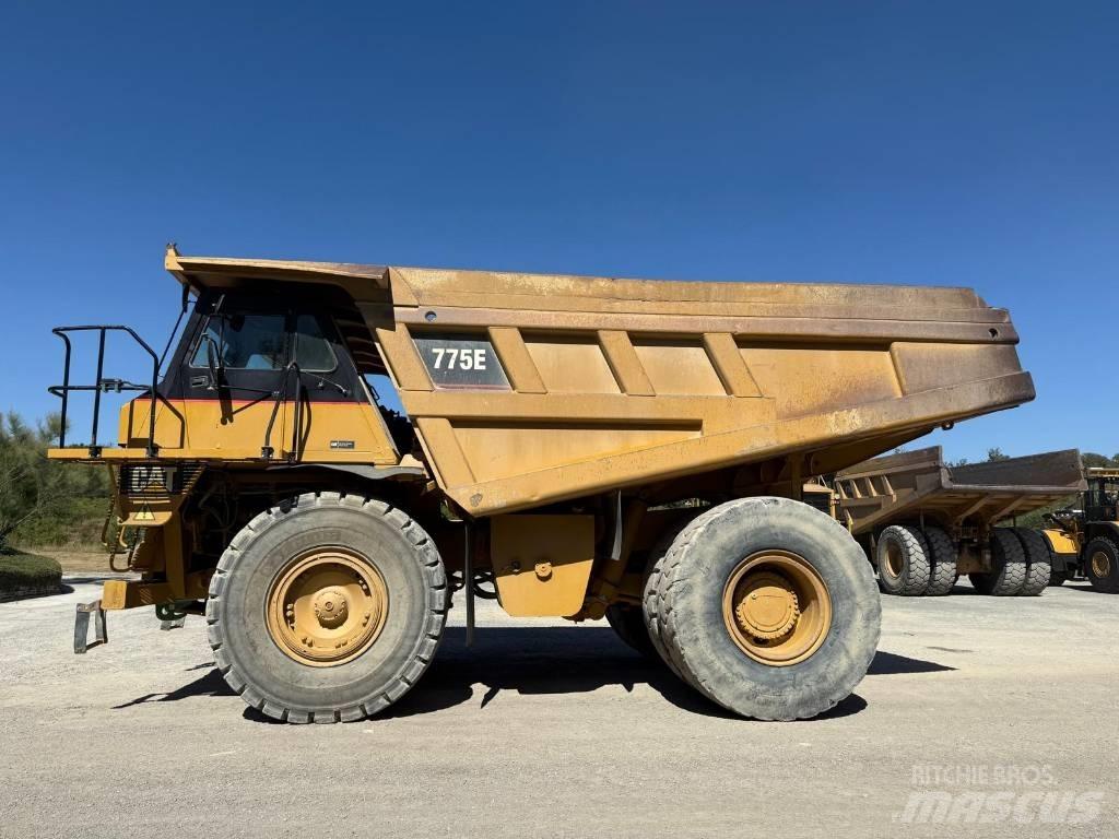 CAT 775 E Tombereau rigide