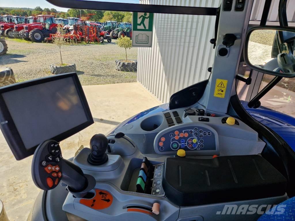 New Holland T 7.235 Tracteur