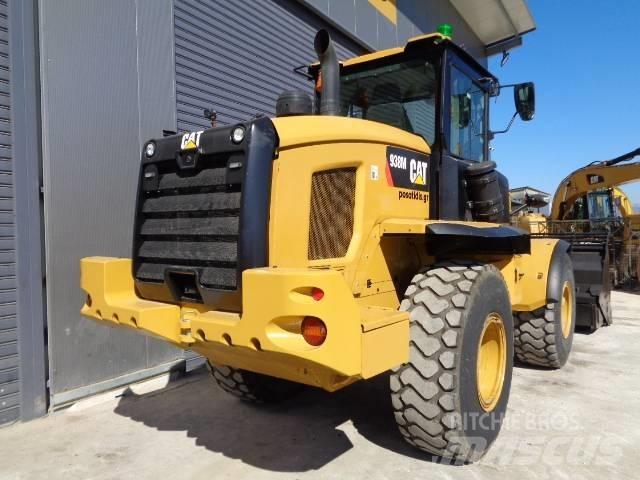 CAT 938M Chargeuse sur pneus