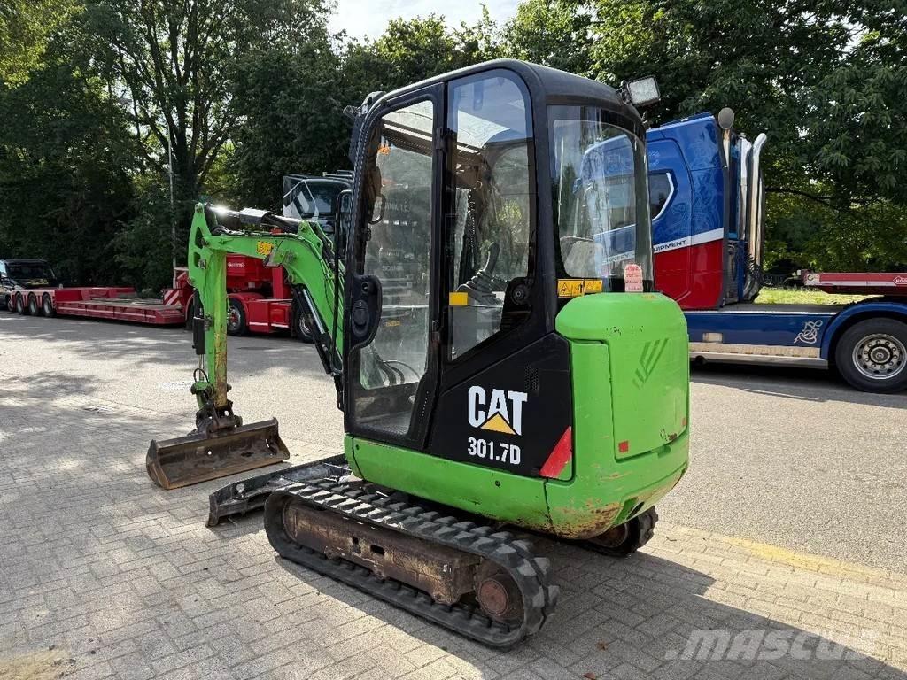 CAT 301.7D Mini pelle < 7t