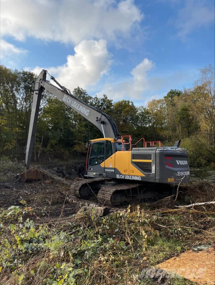 Volvo 250E LR Pelle sur chenilles