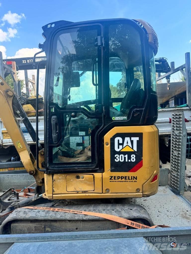 CAT 301.8 Mini pelle < 7t