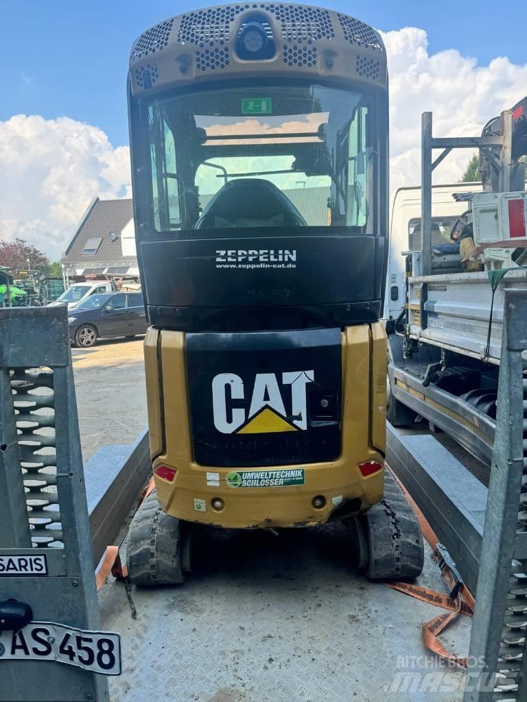 CAT 301.8 Mini pelle < 7t