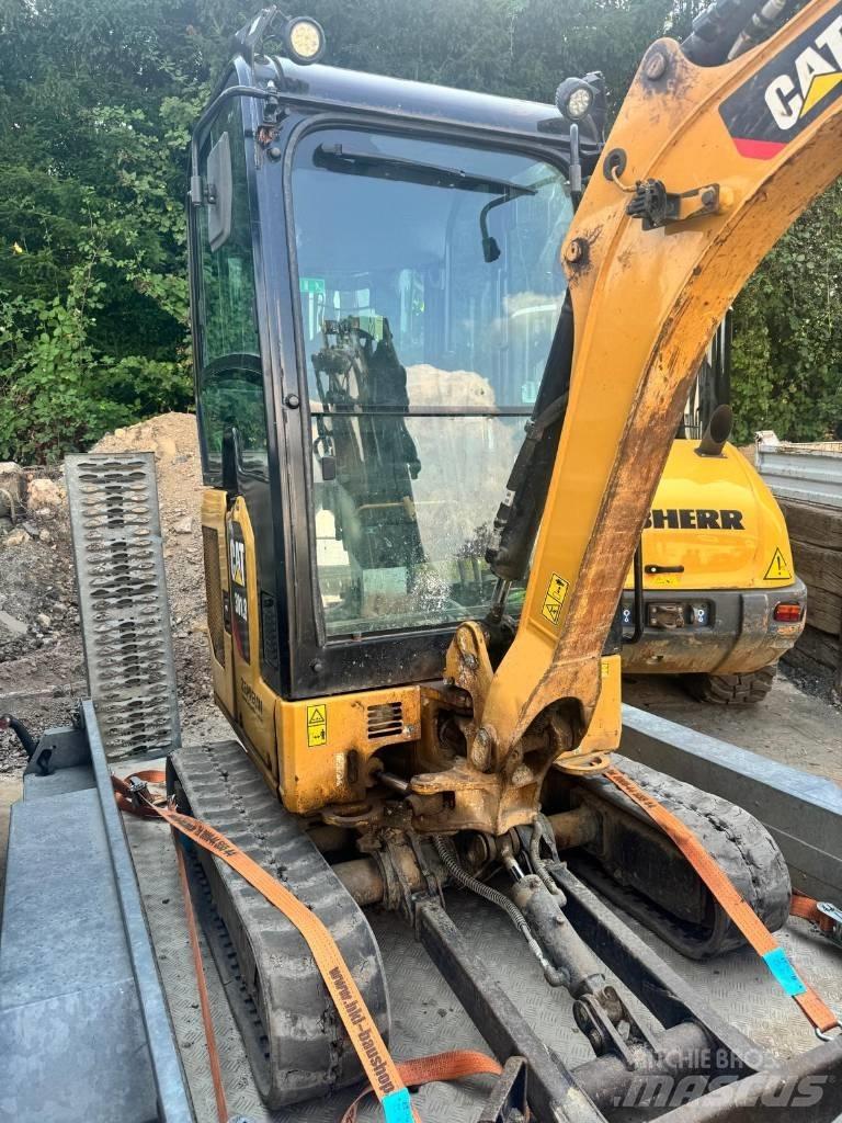 CAT 301.8 Mini pelle < 7t