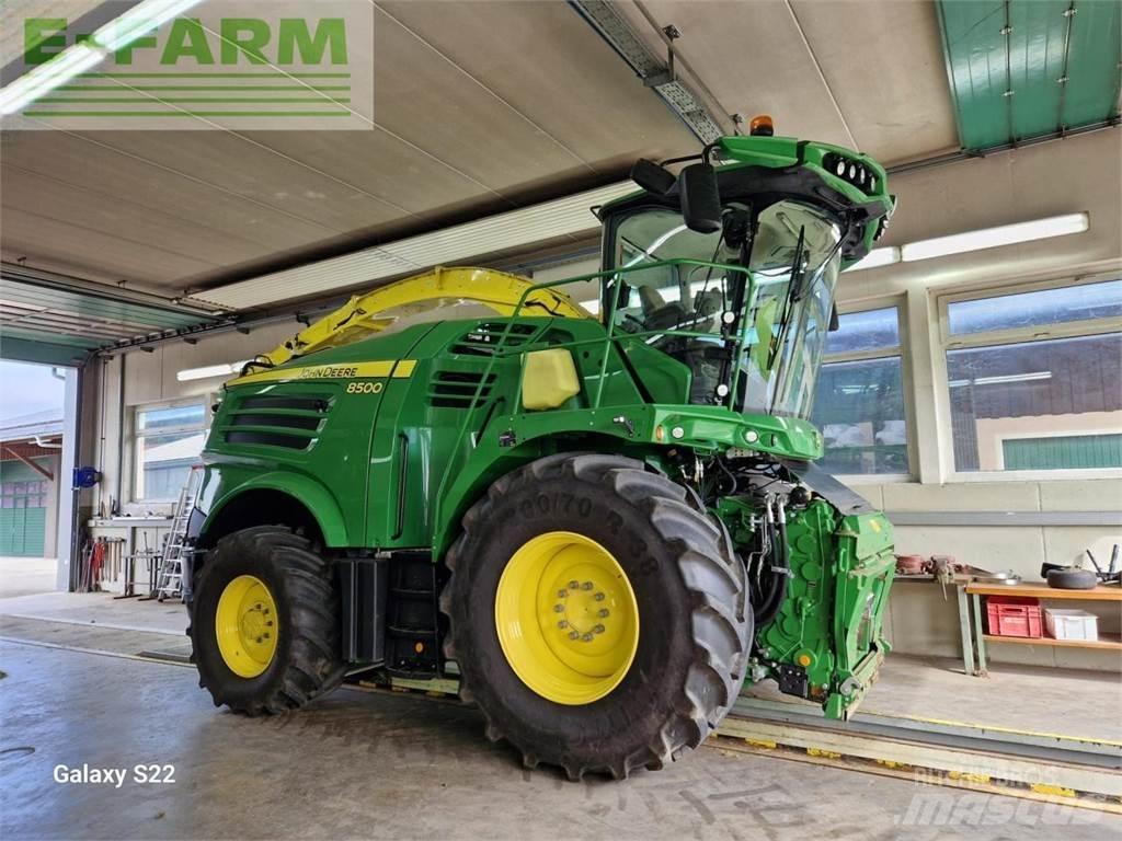 John Deere 8500 Ensileuse automotrice