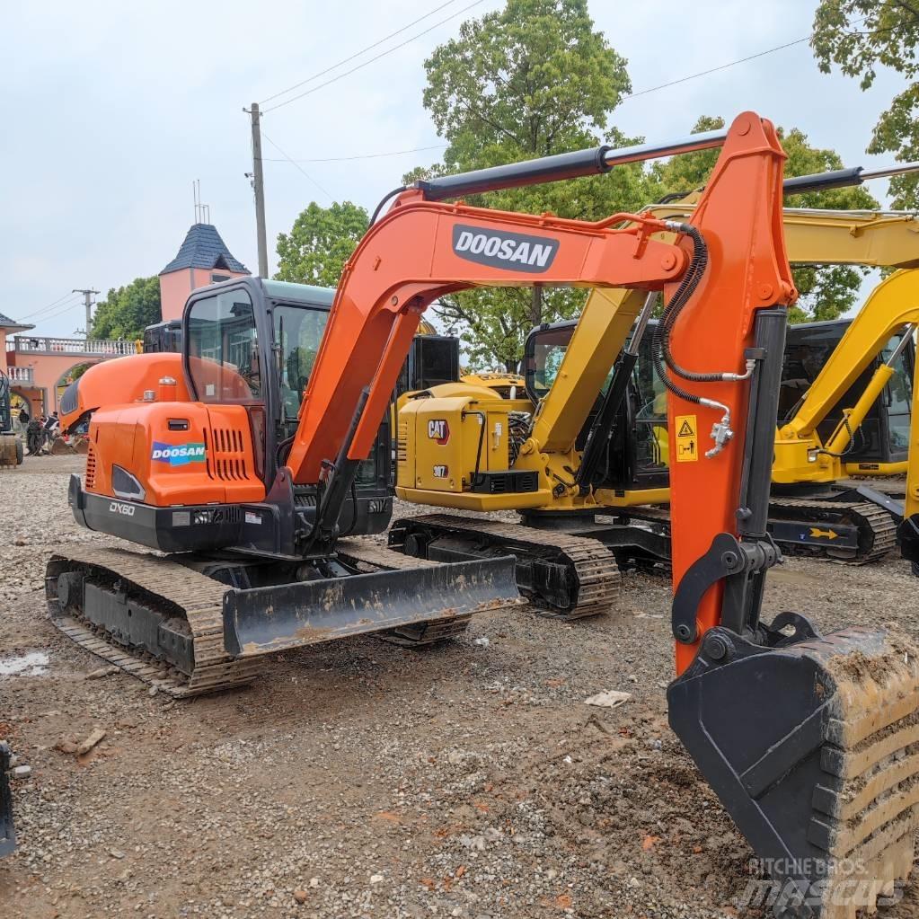 Doosan DX60 Mini pelle < 7t