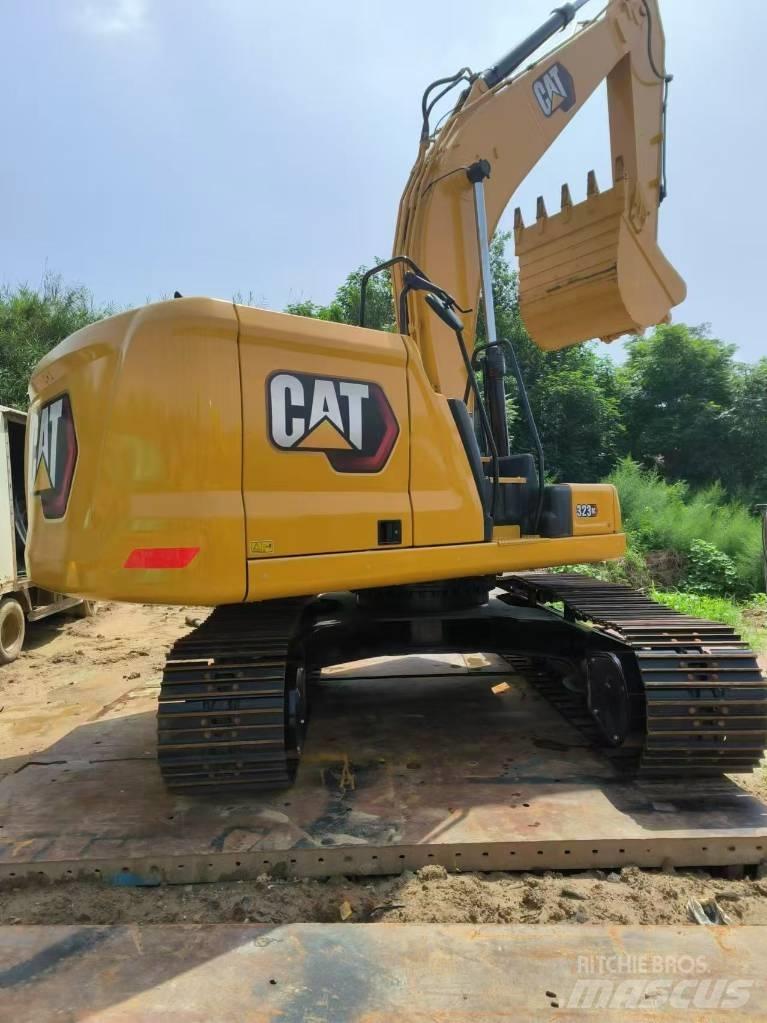 CAT 323 GC Pelle sur chenilles